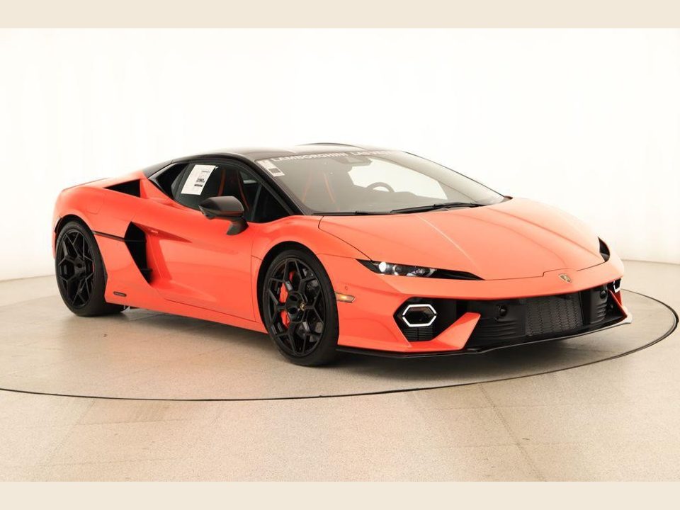 2026 Lamborghini Temerario Base