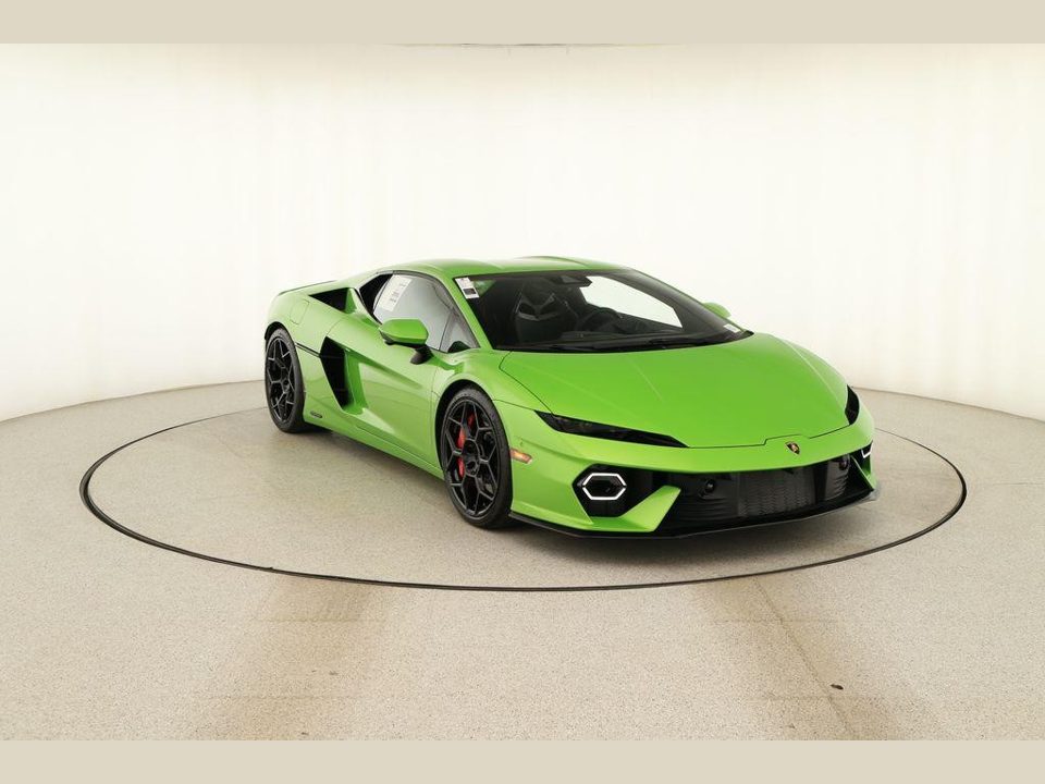 2026 Lamborghini Temerario Base