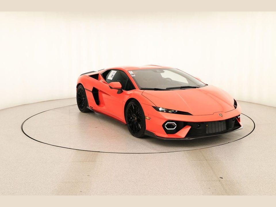 2026 Lamborghini Temerario Base