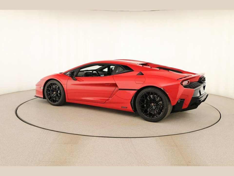 2026 Lamborghini Temerario Base