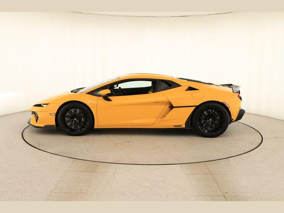 2026 Lamborghini Temerario Base