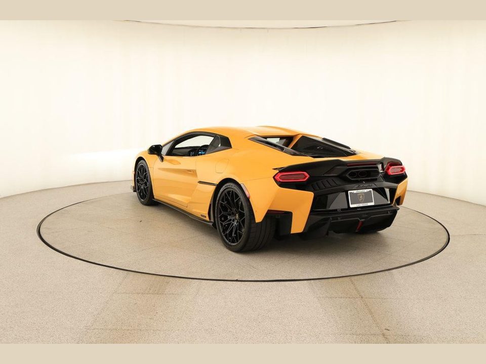 2026 Lamborghini Temerario Base