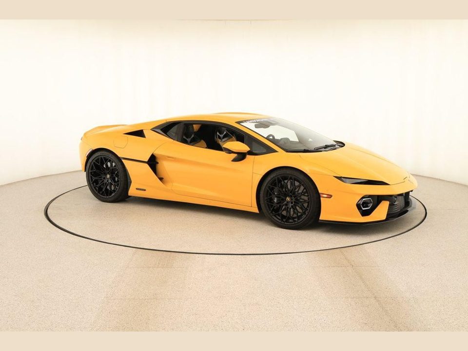 2026 Lamborghini Temerario Base