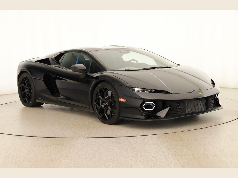 2026 Lamborghini Temerario Base