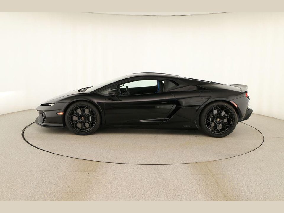 2026 Lamborghini Temerario Base