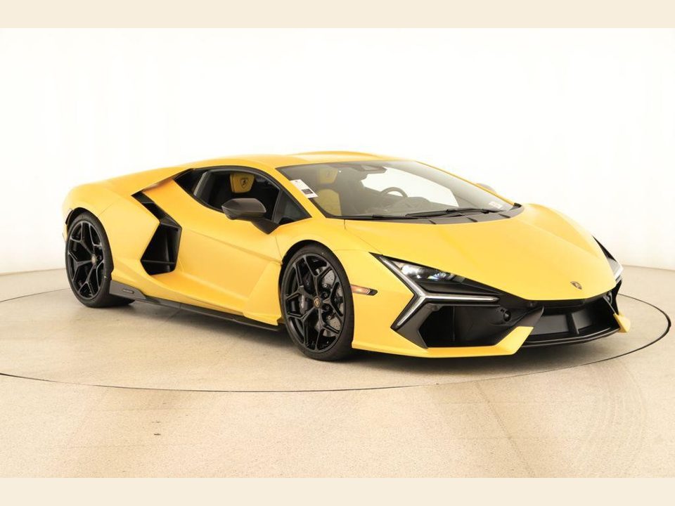 2026 Lamborghini Revuelto Base