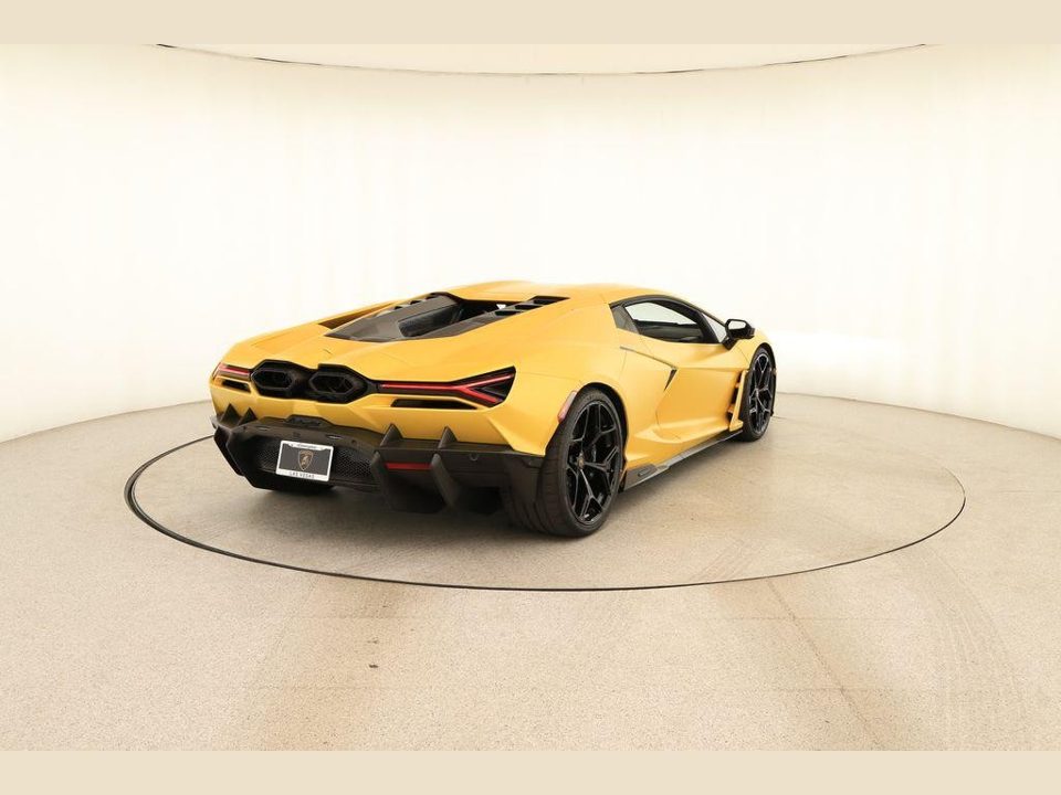 2026 Lamborghini Revuelto Base