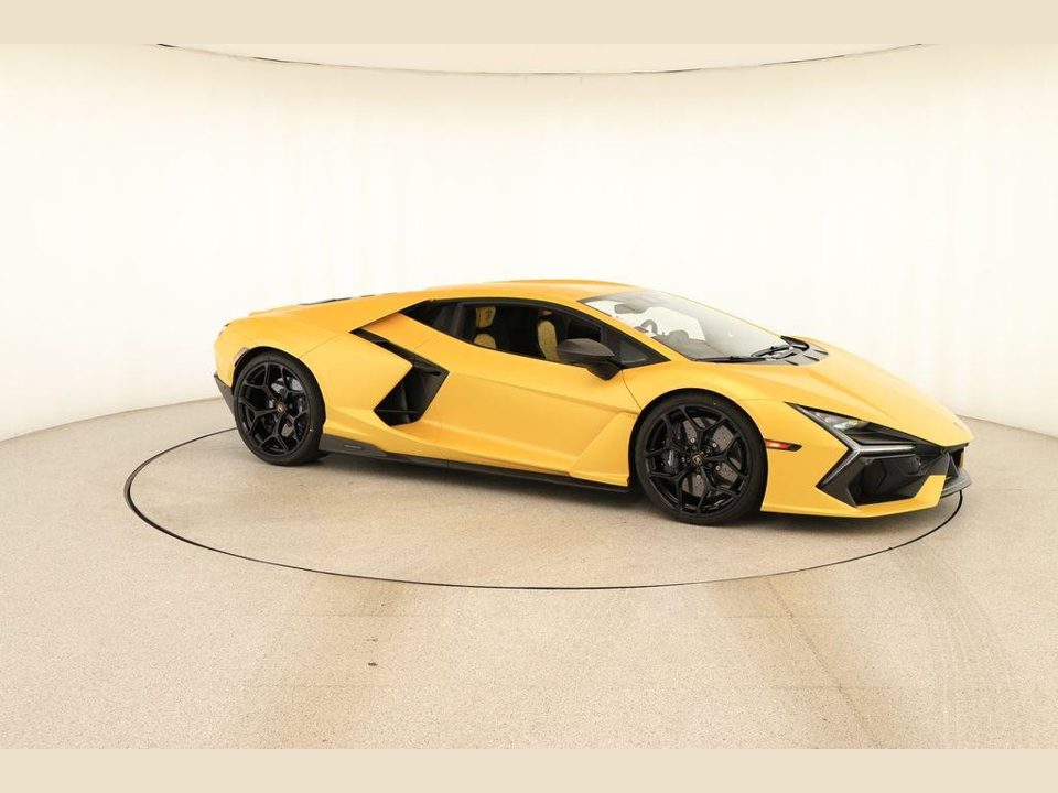 2026 Lamborghini Revuelto Base