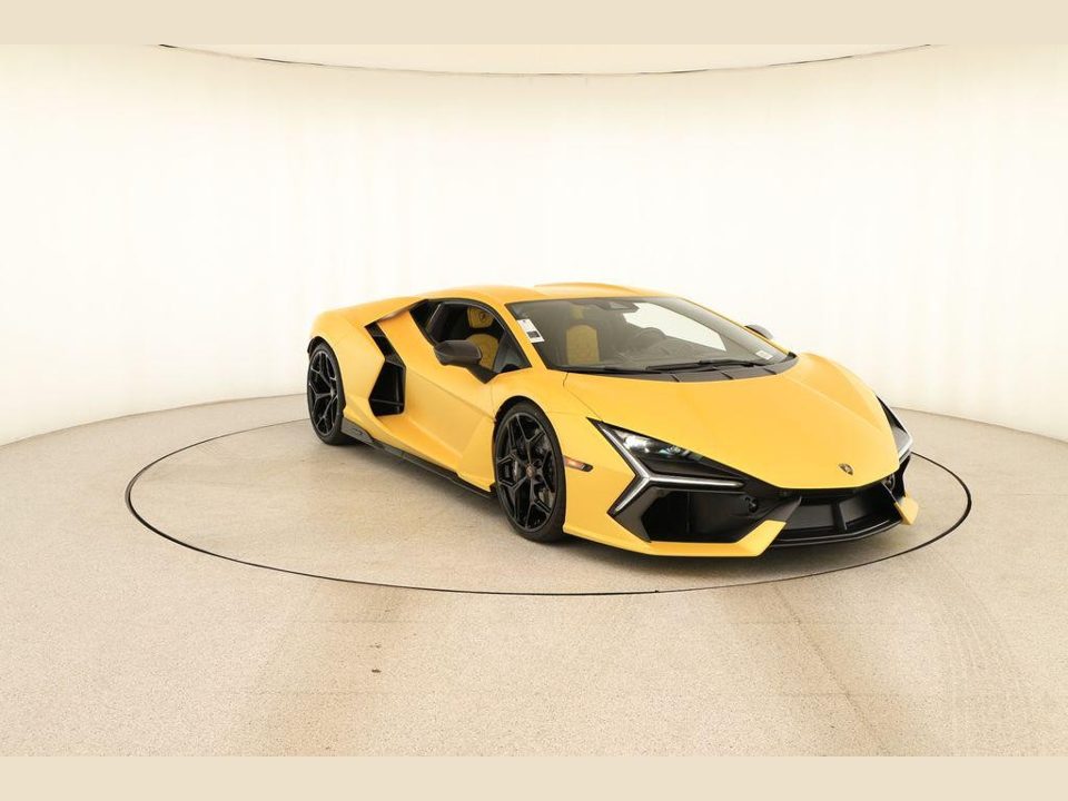2026 Lamborghini Revuelto Base