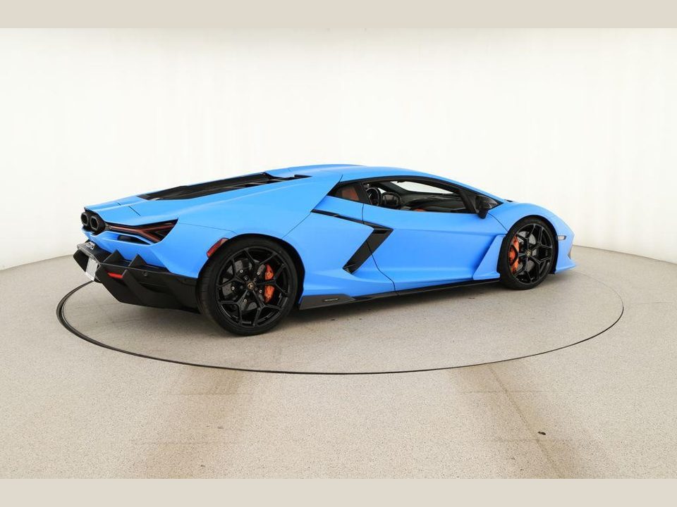 2026 Lamborghini Revuelto Base