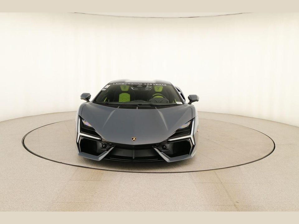 2026 Lamborghini Revuelto Base