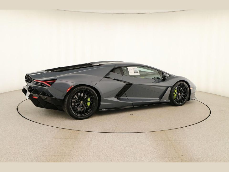2026 Lamborghini Revuelto Base