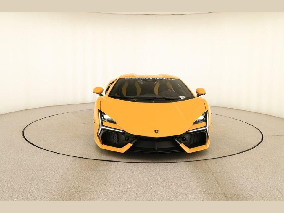 2025 Lamborghini Revuelto Base