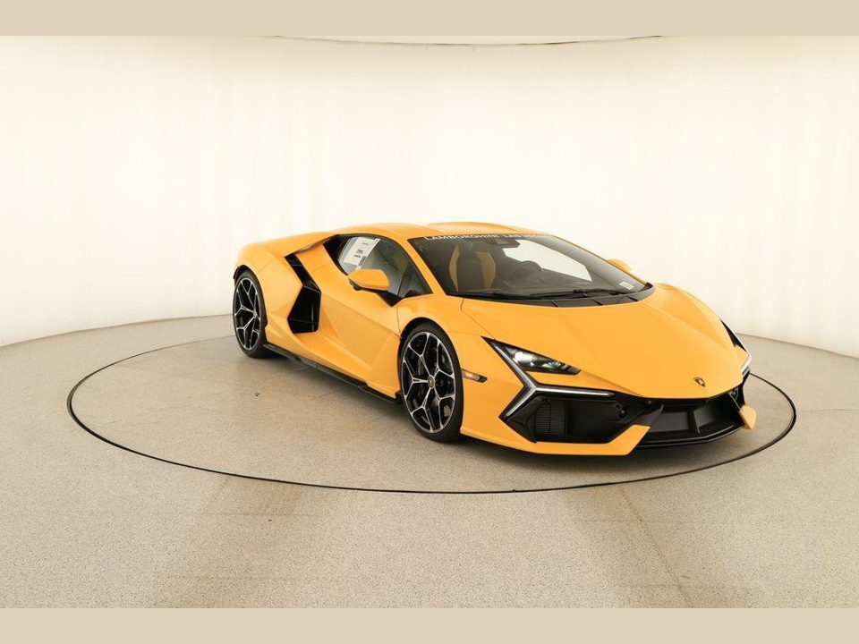2025 Lamborghini Revuelto Base