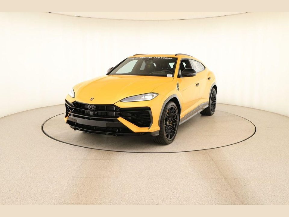 2026 Lamborghini Urus SE