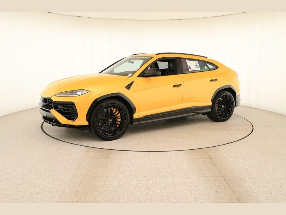 2026 Lamborghini Urus SE