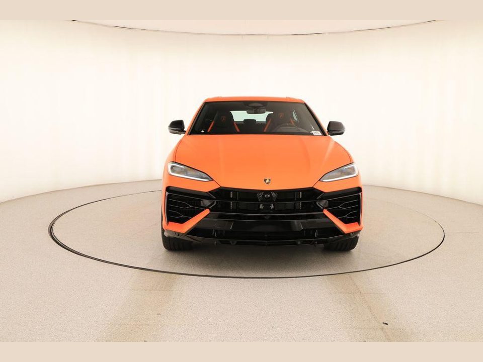 2026 Lamborghini Urus SE