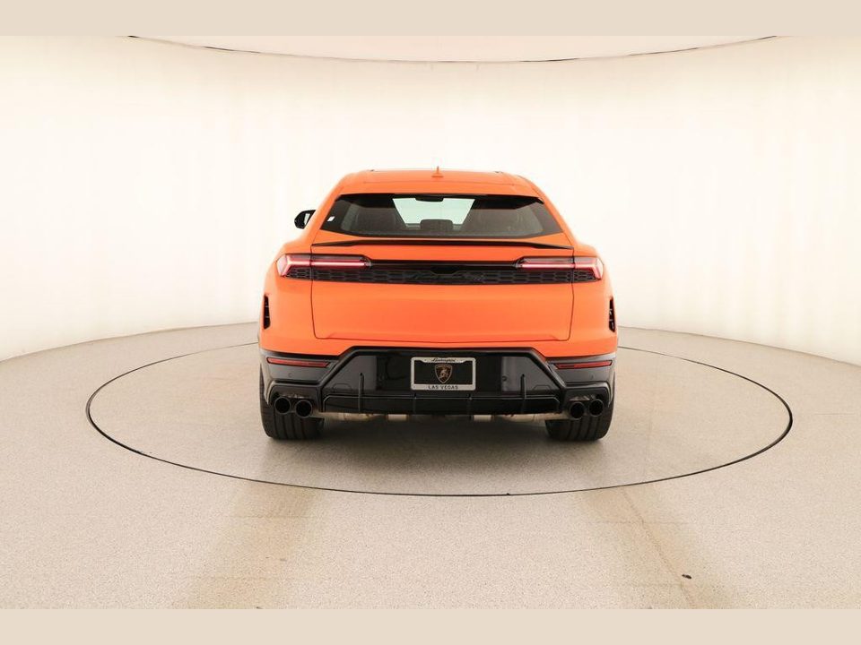 2026 Lamborghini Urus SE