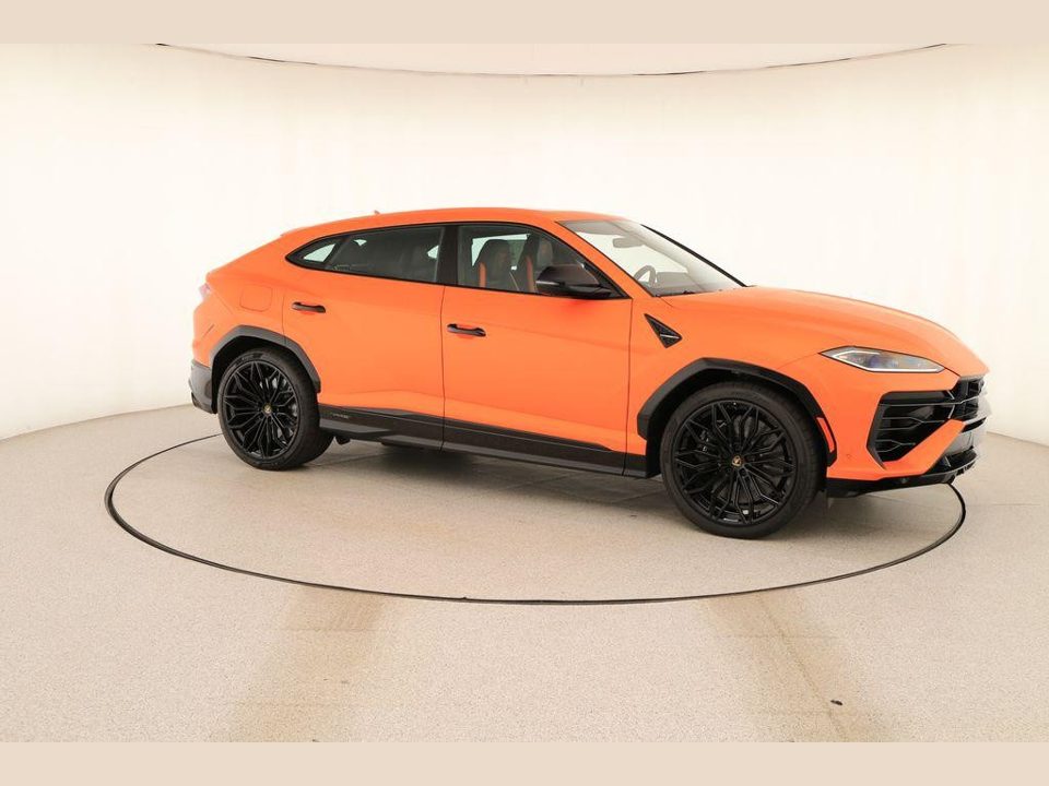 2026 Lamborghini Urus SE