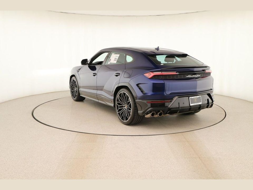 2025 Lamborghini Urus SE