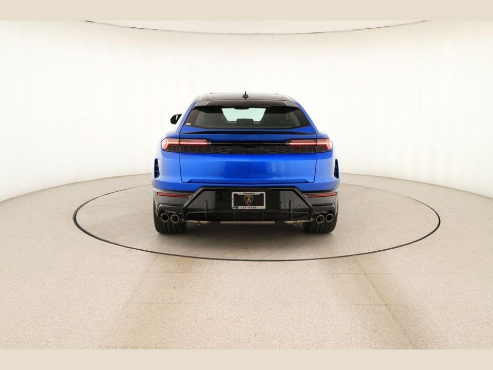 2025 Lamborghini Urus SE