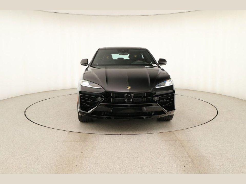 2026 Lamborghini Urus SE