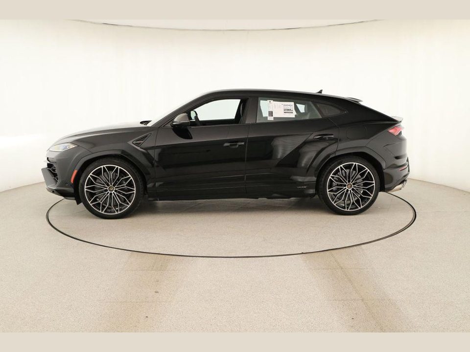 2026 Lamborghini Urus SE