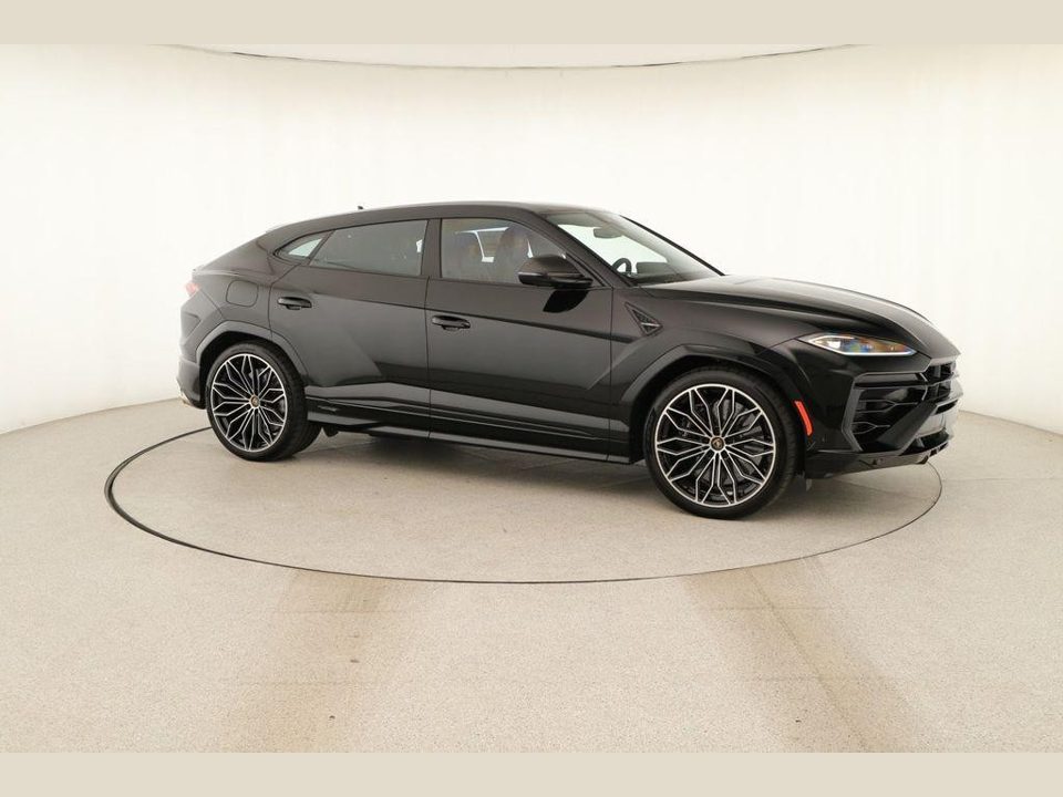 2026 Lamborghini Urus SE